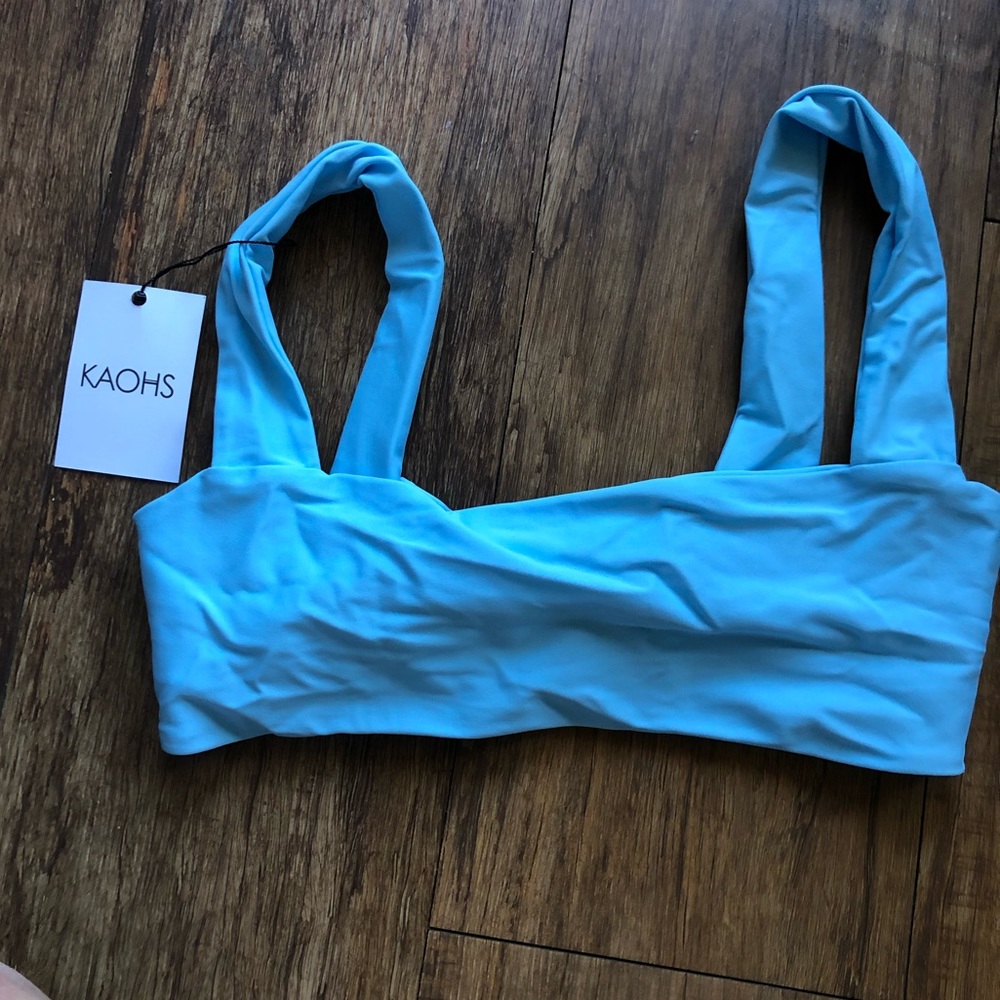 KAOHS Hampton Top in Sky